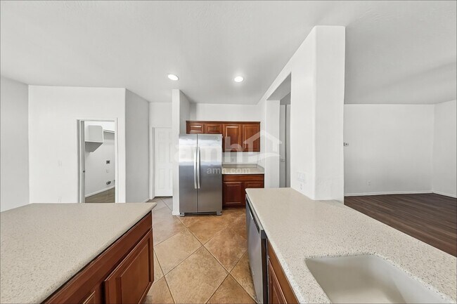 16600 N 176th Ln Surprise, AZ 85388 photo 4