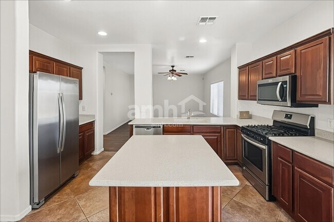 16600 N 176th Ln Surprise, AZ 85388 photo 3