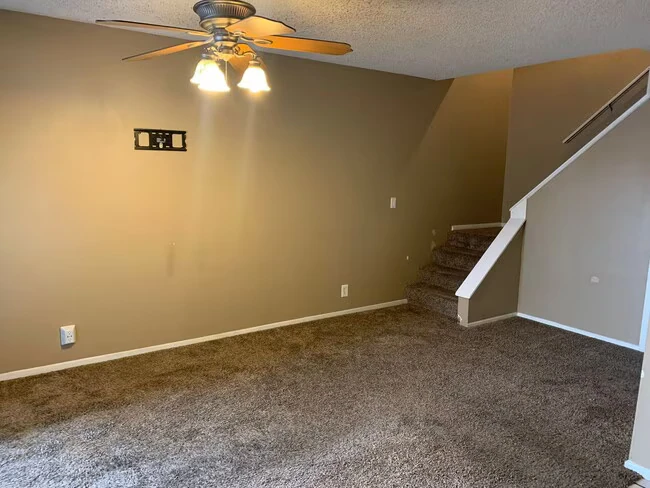 286 W Palomino Dr Chandler, AZ 85225 photo 4