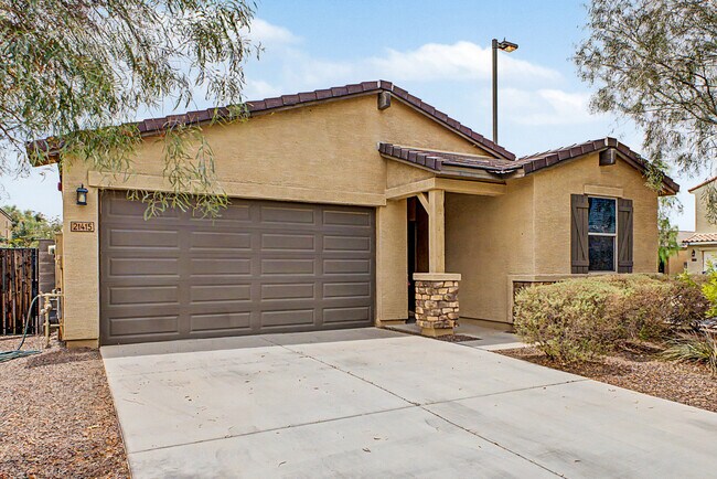 21415 W Holly St Buckeye, AZ 85396 photo 4