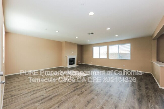 34921 Ryanside Ct Winchester, CA 92596 photo 2
