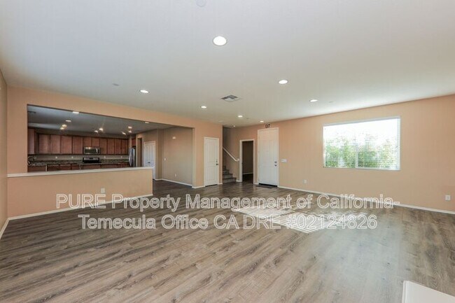 34921 Ryanside Ct Winchester, CA 92596 photo 4