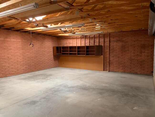 925 N Evergreen Dr Oracle, AZ 85623 photo 5