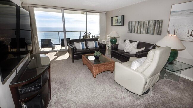1780 Avenida Del Mundo Coronado, CA 92118 photo 5