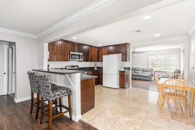 6316 Skyline Dr San Diego, CA 92114