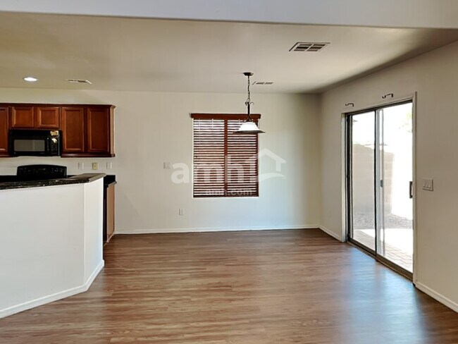 1497 E Magnum Rd San Tan Valley, AZ 85140 photo 5