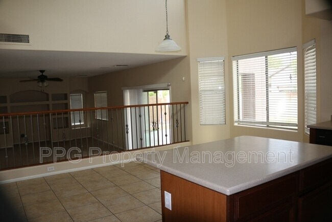 15010 W Poinsettia Dr Surprise, AZ 85379 photo 3