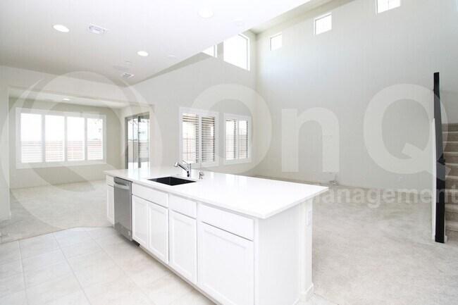 13769 W Forest Pleasant Pl Peoria, AZ 85383 photo 4
