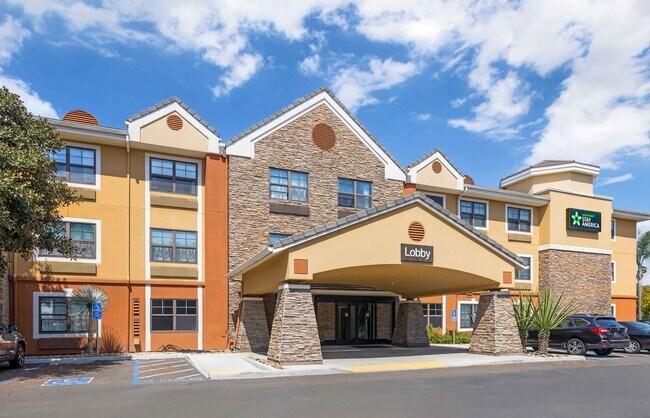 Furnished Studio-San Diego - Carlsbad Village by the Sea