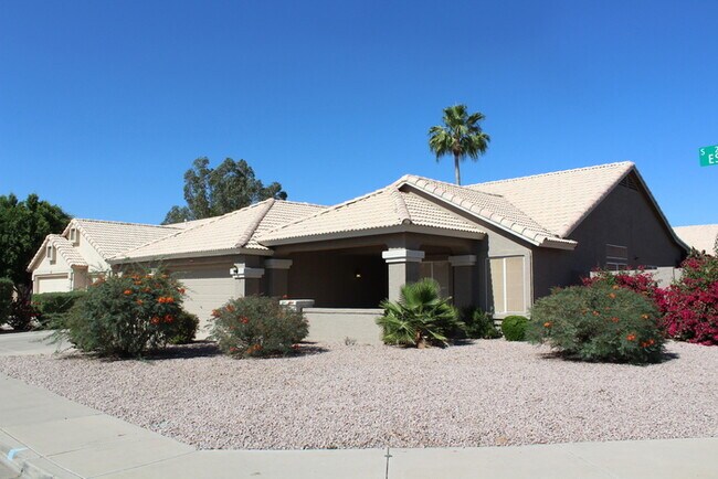 2543 S Essex Mesa, AZ 85209 photo 2