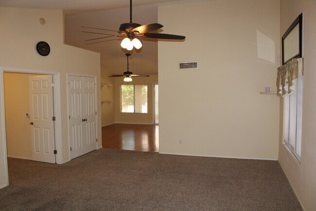 2543 S Essex Mesa, AZ 85209 photo 3