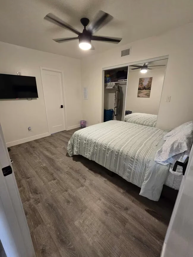 4082 Sequoia St San Diego, CA 92109 photo 3