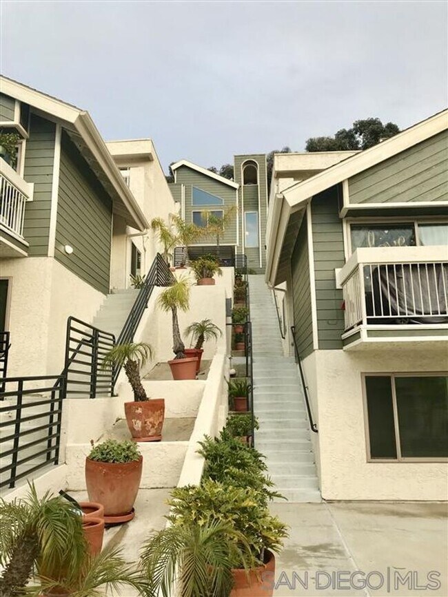 2251 Worden St San Diego, CA 92107