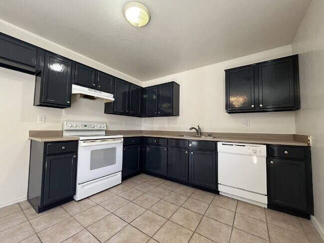10014 N 7th Ave Phoenix, AZ 85021 photo 3
