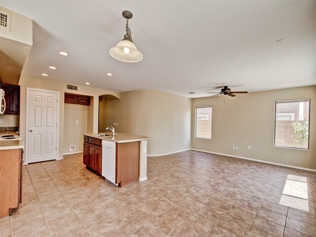 2982 S 256th Dr Buckeye, AZ 85326 photo 4