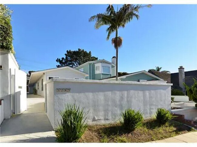 1249 Torrey Pines Rd San Diego, CA 92037 photo 4