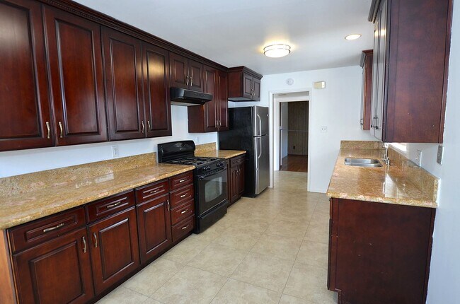 151 Acacia Way Coronado, CA 92118 photo 4