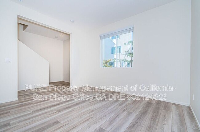 5215 Surfwalk Wy San Diego, CA 92154 photo 3
