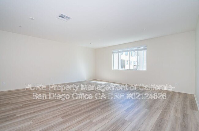 5215 Surfwalk Wy San Diego, CA 92154 photo 4
