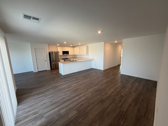 Newly Built 4 Bedroom 2 Bath In Coolidge photo 3
