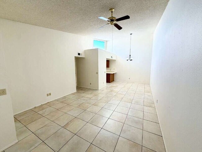 13644 N Hamilton Dr Fountain Hills, AZ 85268 photo 3