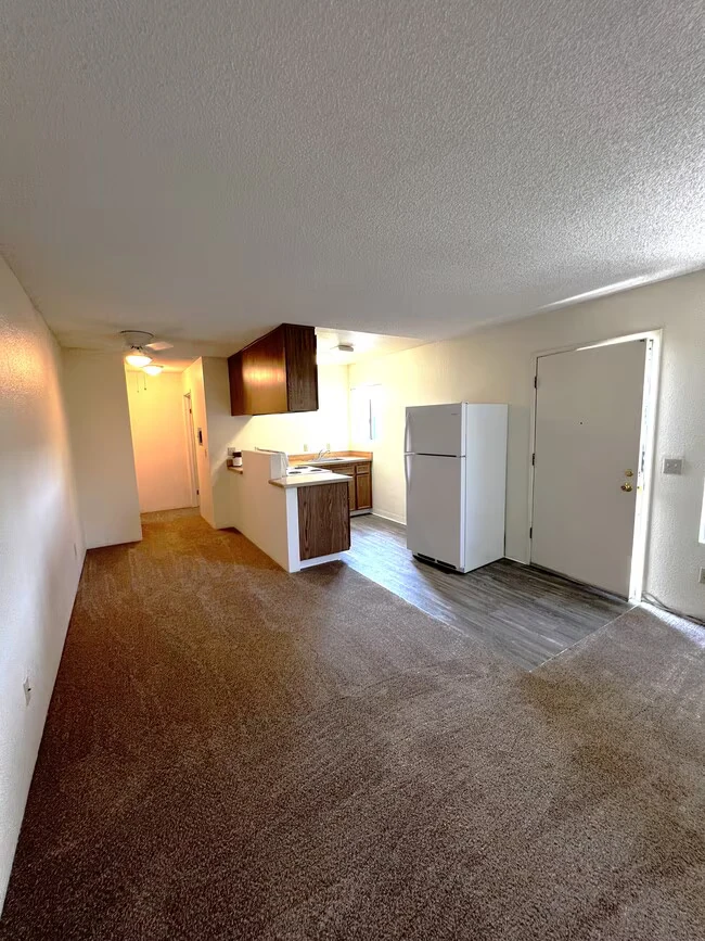 Casa De Oro Senior Apartments photo 4