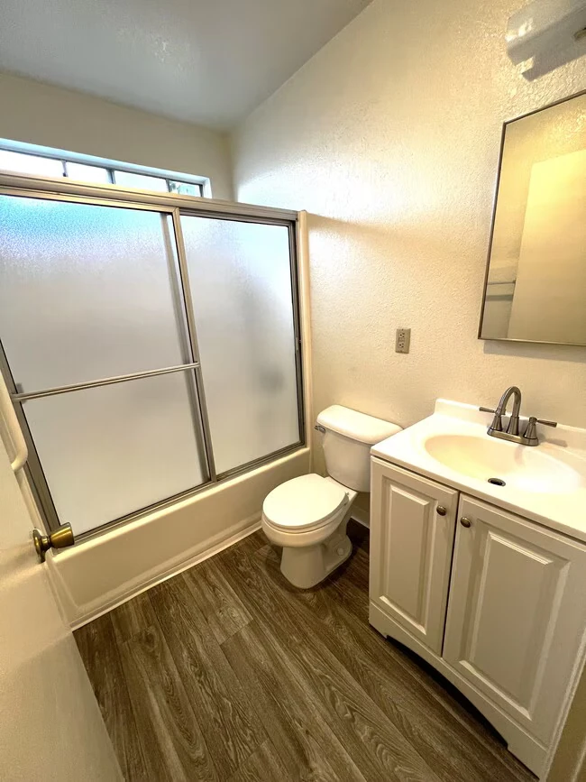 Casa De Oro Senior Apartments photo 3