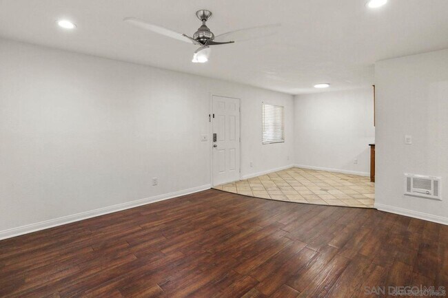 9860 Dale Ave Spring Valley, CA 91977 photo 2