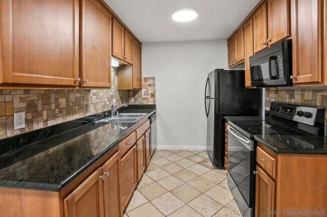 9860 Dale Ave Spring Valley, CA 91977