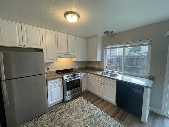 2257 Warfield Way San Jose, CA 95122 photo 3