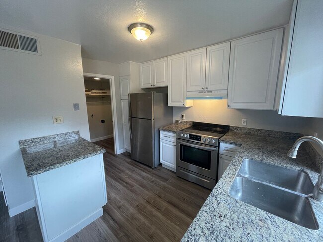 2257 Warfield Way San Jose, CA 95122 photo 2