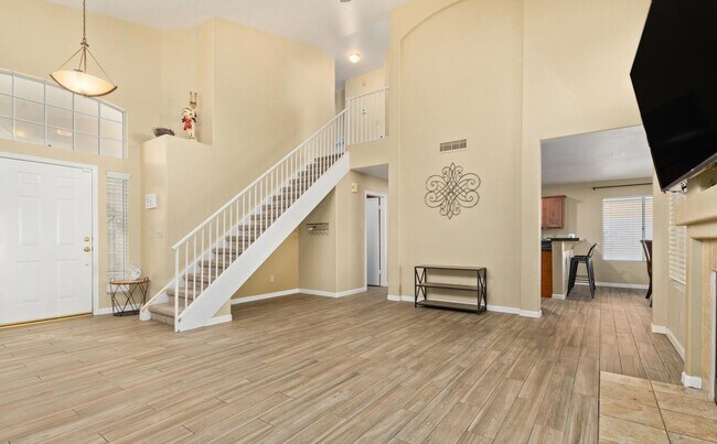6916 W Tina Ln Glendale, AZ 85310 photo 5