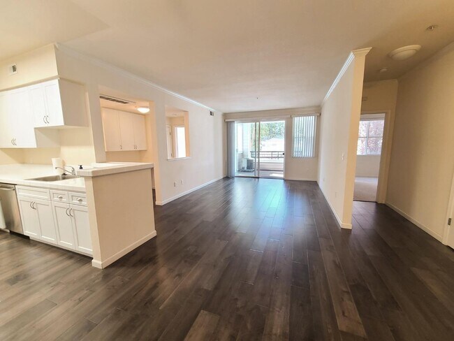 1982 W Bayshore Rd East Palo Alto, CA 94303 photo 4