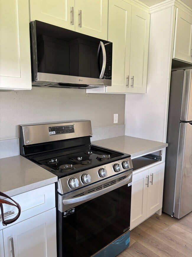 892 Pebble Pl El Cajon, CA 92019