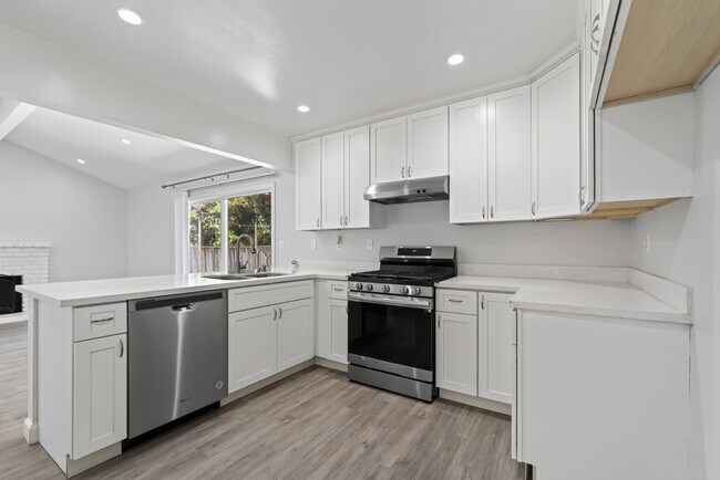 5607 Goldfield Dr San Jose, CA 95123 photo 5