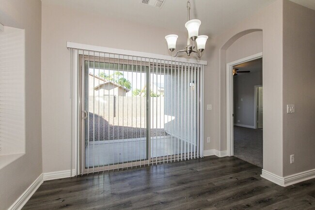 14576 W Gelding Dr Surprise, AZ 85379 photo 5