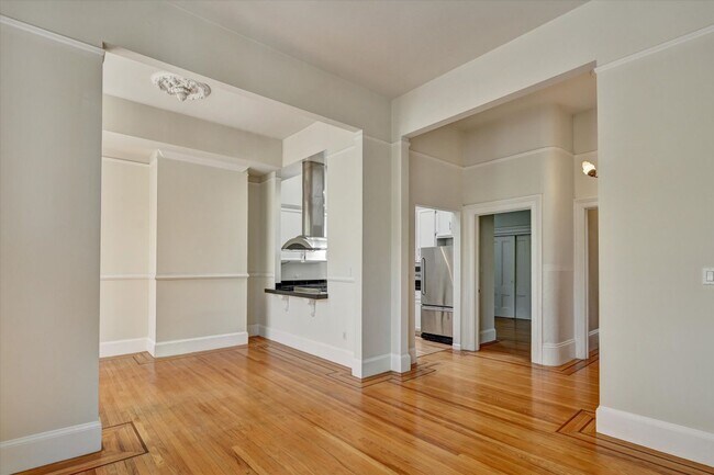 656 Hayes St San Francisco, CA 94102 photo 4