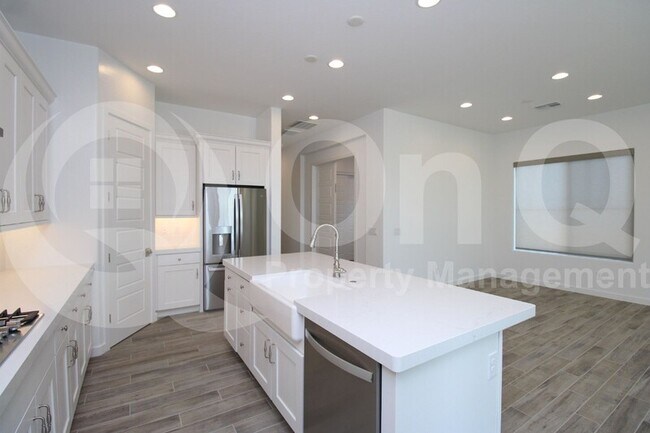 4152 S Columbus Dr Gilbert, AZ 85297 photo 4
