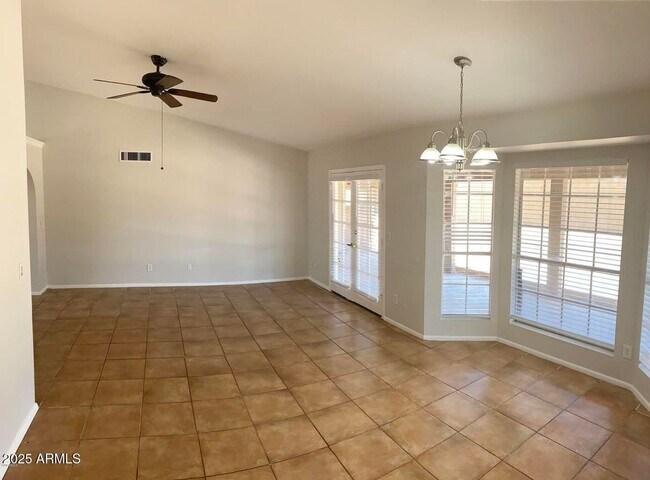 18239 N 38th Dr Glendale, AZ 85308 photo 2