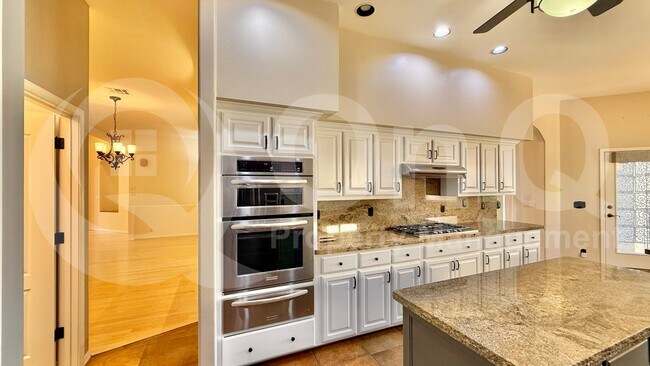 21012 N 56th Ave Glendale, AZ 85308 photo 4