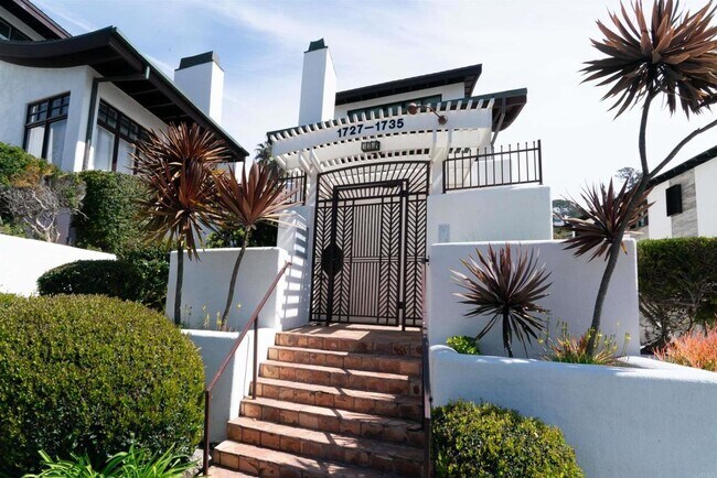 1733 Coast Blvd Del Mar, CA 92014