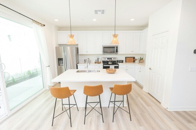 2615 Babaco St Spring Valley, CA 91977 photo 5
