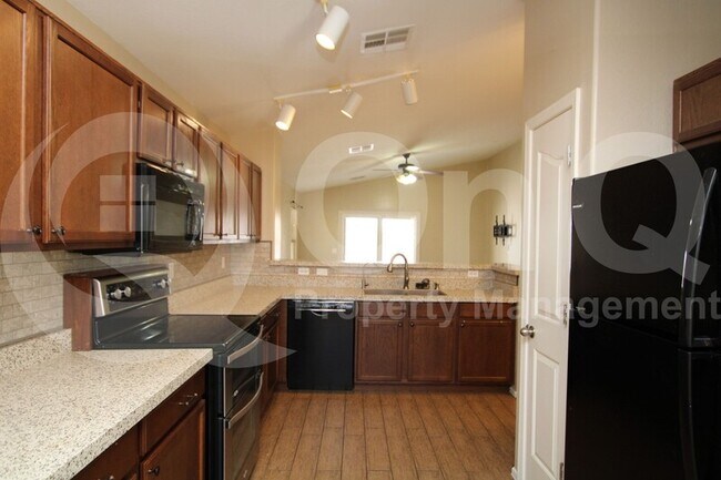 3029 N 303rd Dr Buckeye, AZ 85396 photo 2