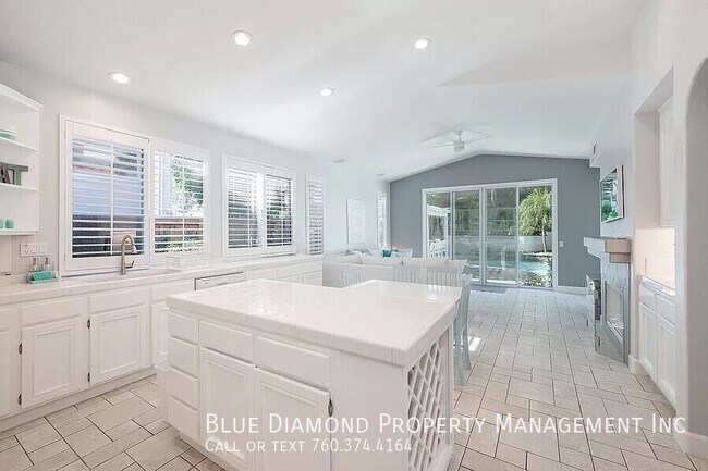 6645 Curlew Terrace Carlsbad, CA 92011 photo 3