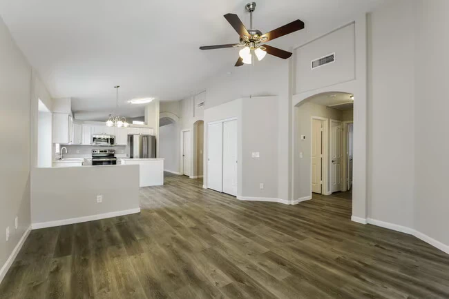 20428 N 9th St Phoenix, AZ 85024 photo 3