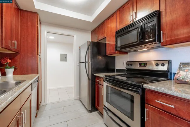 1315 A St Hayward, CA 94541 photo 4