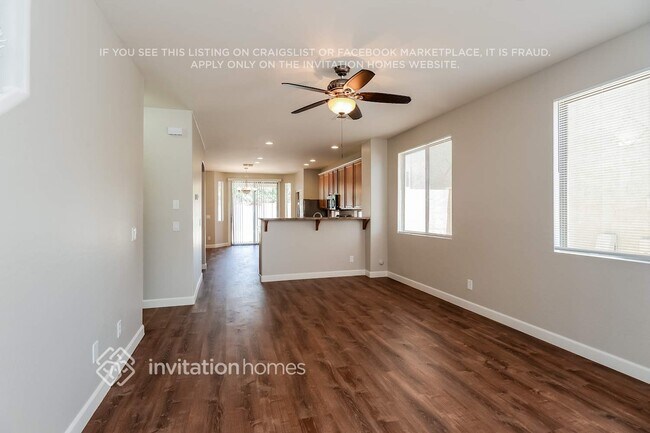 3881 S Dew Drop Ln Gilbert, AZ 85297 photo 4