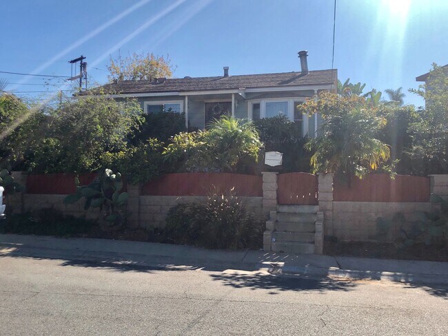 3055 Comstock St San Diego, CA 92111 photo 2