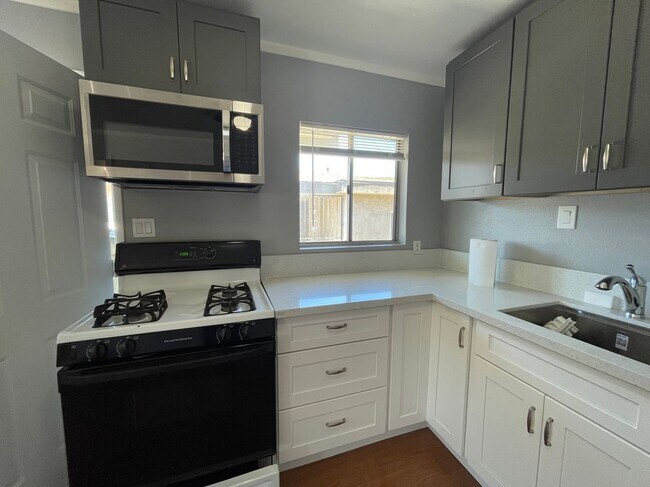 148 W Hall Ave San Diego, CA 92173 photo 3