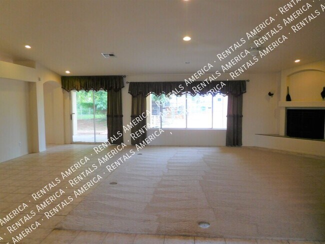 5747 N 105th Ln Glendale, AZ 85307 photo 5